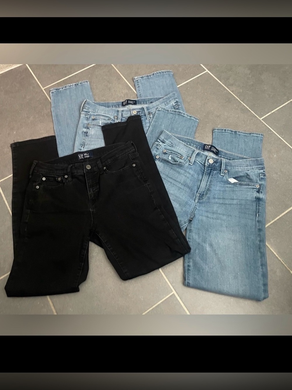 3 PAIRS of Gap Classic Straight Jeans. 6/28R. Price for all
